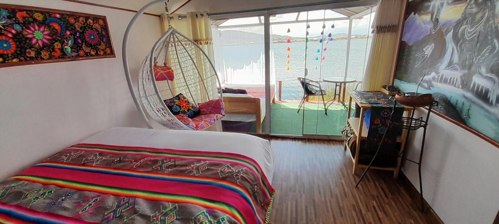 Uros Amaru Marka Lodge Exterior photo